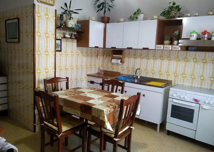 A Casa Di Ala Apartment Geata